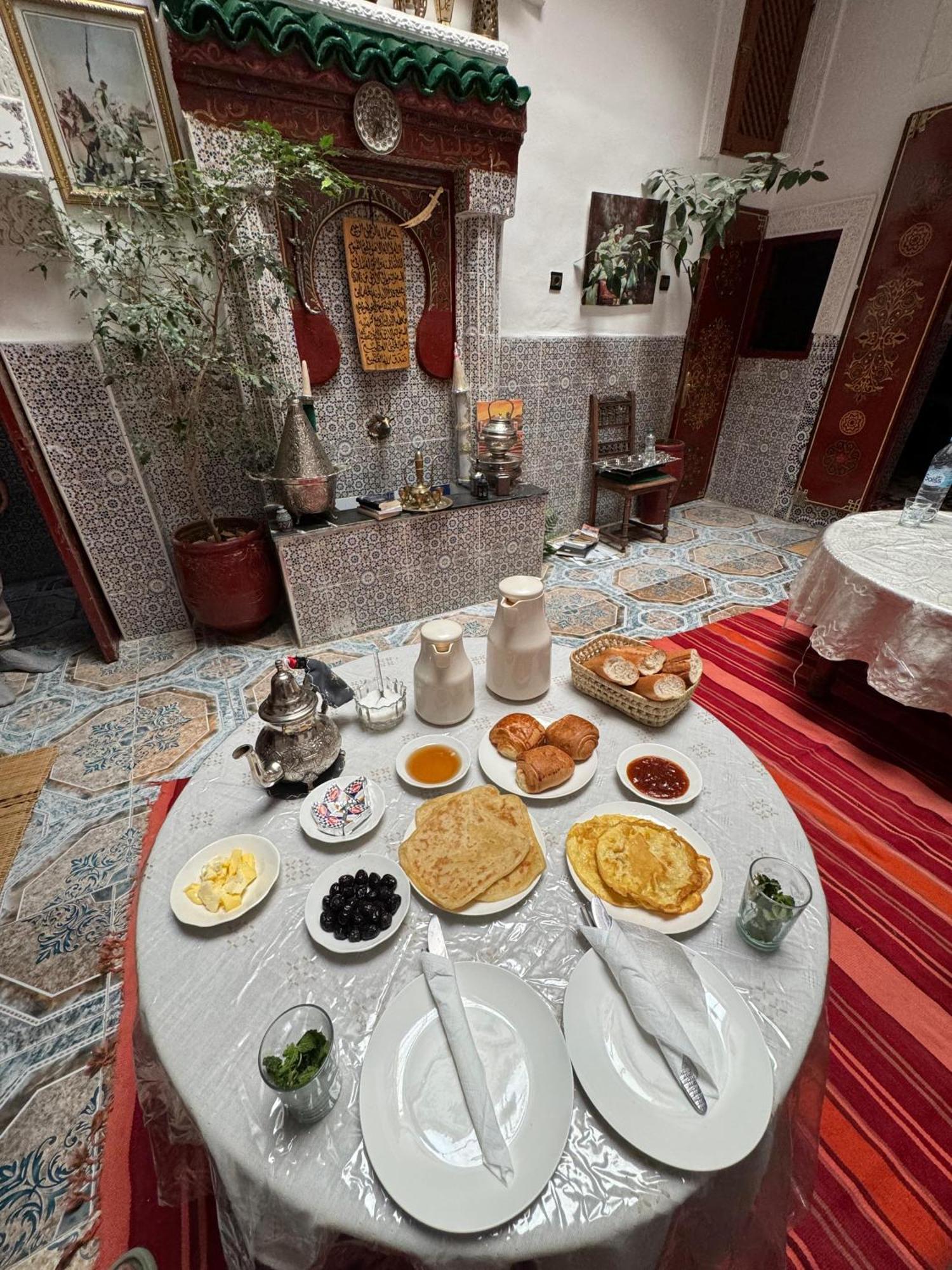 فندق Dar Enouiina فاس المظهر الخارجي الصورة